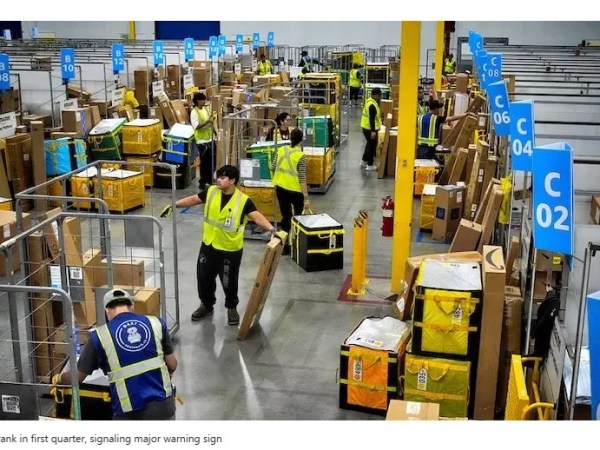 Economy shrank in first quarter, signaling major warning&nbsp;sign